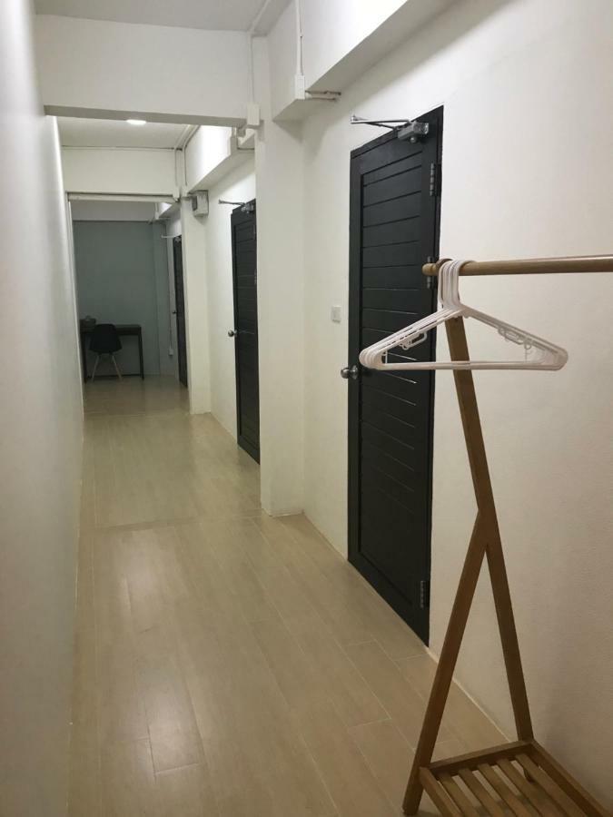 Hostel Baan Ploy In (Adults Only) Chiang Mai Exterior foto