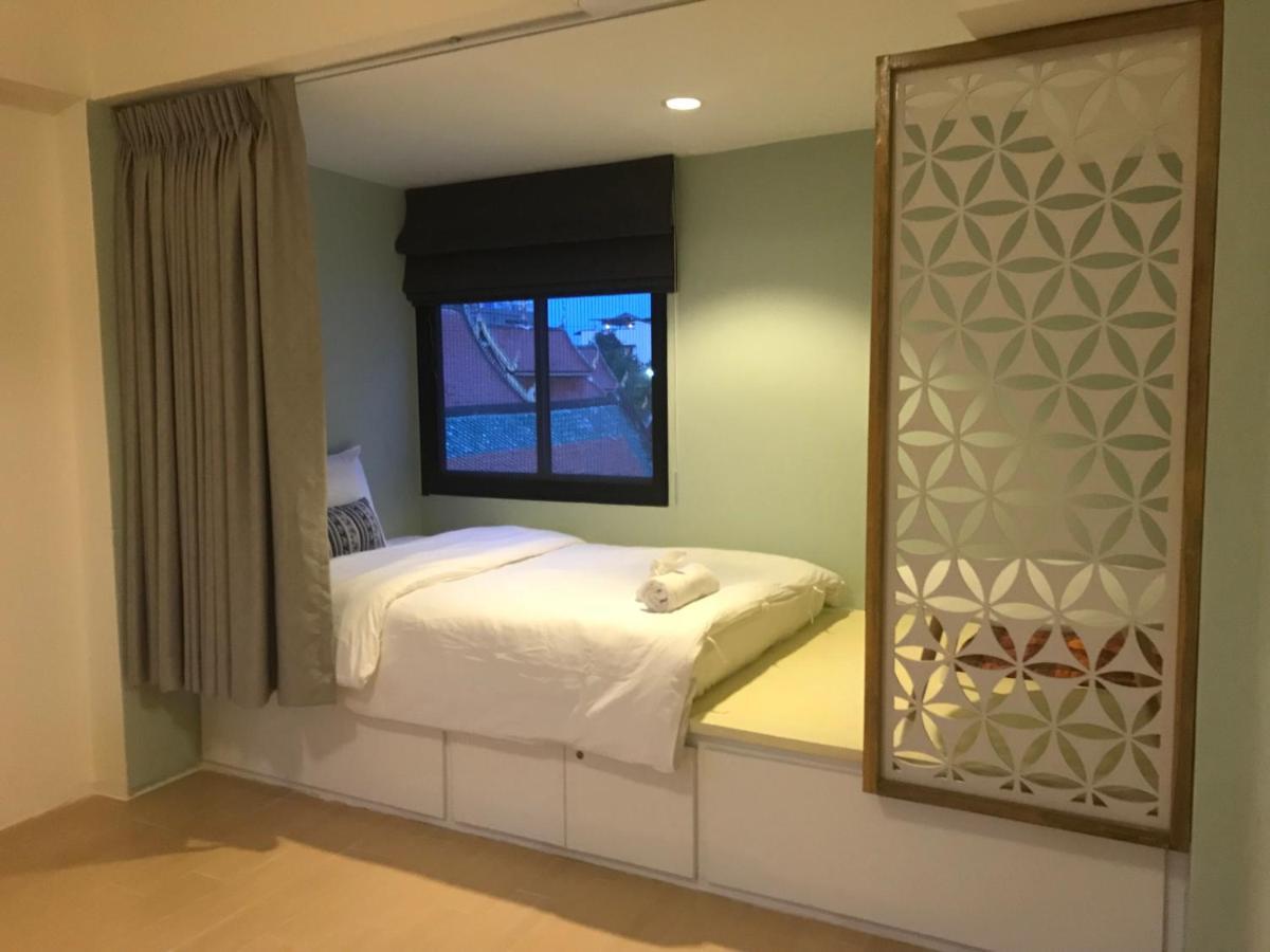 Hostel Baan Ploy In (Adults Only) Chiang Mai Exterior foto